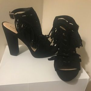 Bar lll Fringed Stacked Heel Shoes ! Worn once !